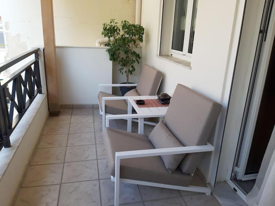 Ferienwohnung 03 - Apt In The Heart Of The City - Heraklion Exterior foto